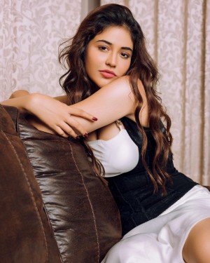 Priyanka Jawalkar (aka) PriyankaJawalkar