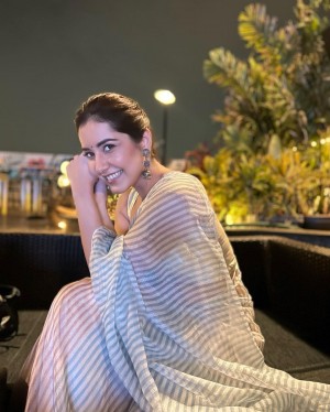 Raashi Khanna (aka) Rashi Khanna