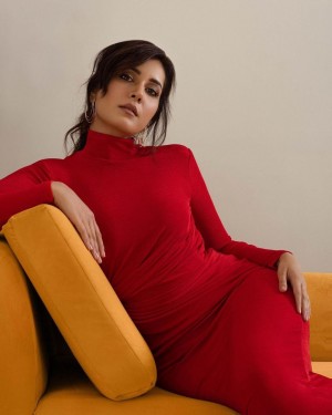 Raashi Khanna (aka) Rashi Khanna