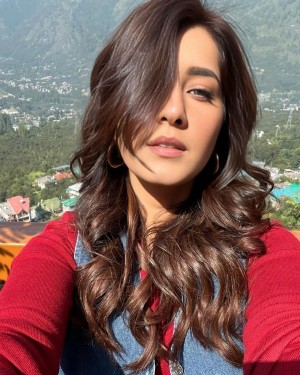 Raashi Khanna (aka) Rashi Khanna