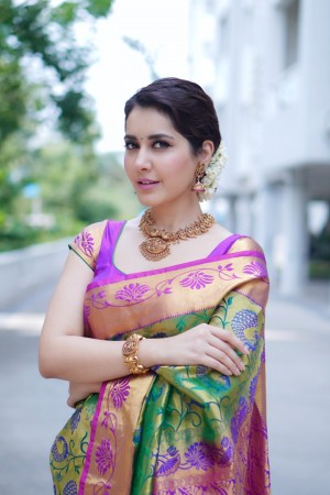 Raashi Khanna (aka) Rashi Khanna