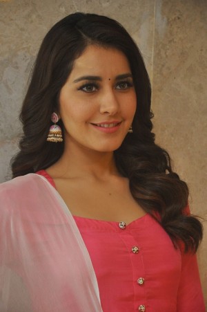 Raashi Khanna (aka) Rashi Khanna