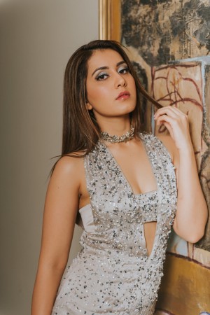 Raashi Khanna (aka) Rashi Khanna