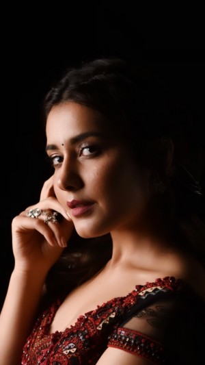 Raashi Khanna (aka) Rashi Khanna