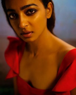 Radhika Apte (aka) RadhikaApte