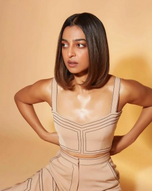 Radhika Apte (aka) RadhikaApte