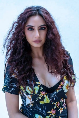 Ragini Dwivedi (aka) Ragini