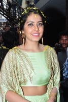 Rashi Khanna (aka) Rashi Kanna