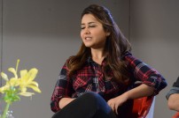 Rashi Khanna (aka) Rashi Kanna