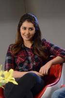 Rashi Khanna (aka) Rashi Kanna