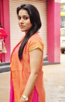 Rashmi Gautam (aka) RashmiGautam