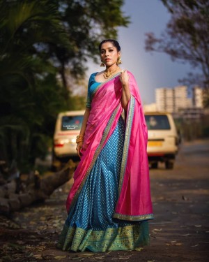 Rashmi Gautam (aka) RashmiGautam