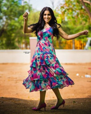 Rashmi Gautam (aka) RashmiGautam