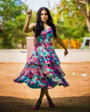 Rashmi Gautam (aka) RashmiGautam