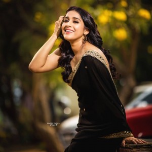 Rashmi Gautam (aka) RashmiGautam