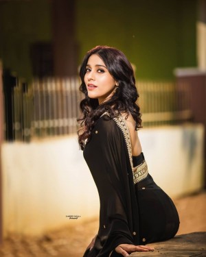 Rashmi Gautam (aka) RashmiGautam