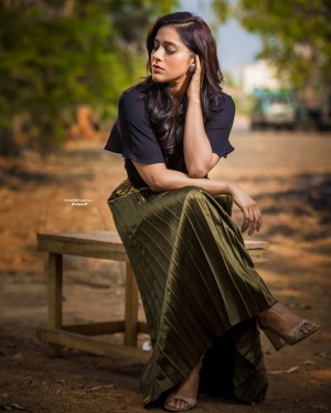 Rashmi Gautam (aka) RashmiGautam