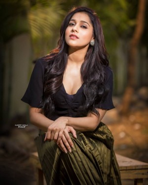 Rashmi Gautam (aka) RashmiGautam