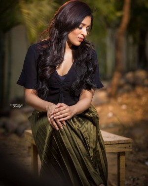 Rashmi Gautam (aka) RashmiGautam