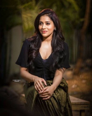 Rashmi Gautam (aka) RashmiGautam