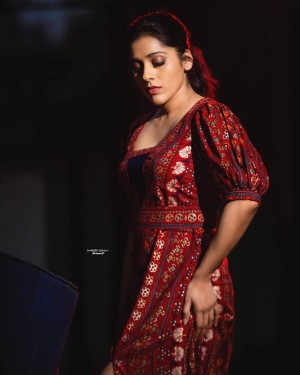 Rashmi Gautam (aka) RashmiGautam