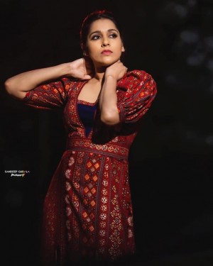 Rashmi Gautam (aka) RashmiGautam