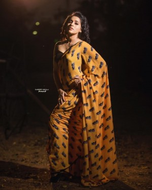 Rashmi Gautam (aka) RashmiGautam