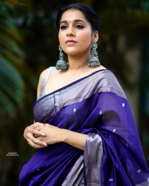 Rashmi Gautam (aka) RashmiGautam