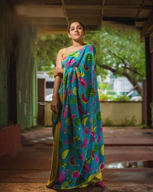 Rashmi Gautam (aka) RashmiGautam