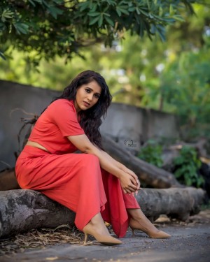 Rashmi Gautam (aka) RashmiGautam