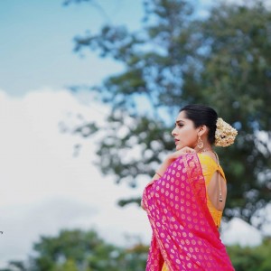 Rashmi Gautam (aka) RashmiGautam