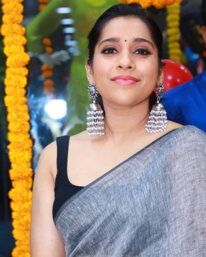 Rashmi Gautam (aka) RashmiGautam