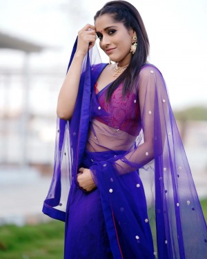 Rashmi Gautam (aka) RashmiGautam