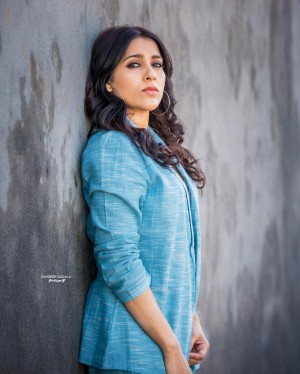 Rashmi Gautam (aka) RashmiGautam