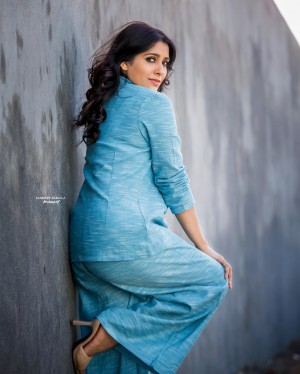 Rashmi Gautam (aka) RashmiGautam