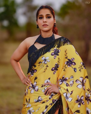 Rashmi Gautam (aka) RashmiGautam