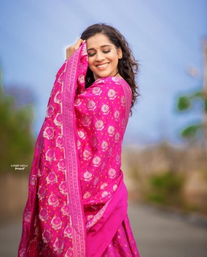 Rashmi Gautam (aka) RashmiGautam