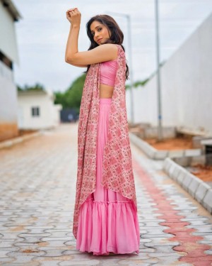 Rashmi Gautam (aka) RashmiGautam