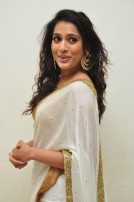 Rashmi Gautam (aka) RashmiGautam