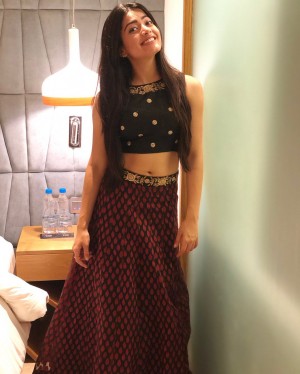 Rashmika Mandanna (aka) RashmikaMandanna