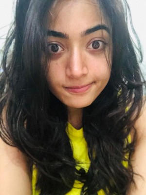 Rashmika Mandanna (aka) RashmikaMandanna