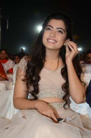 Rashmika Mandanna (aka) RashmikaMandanna