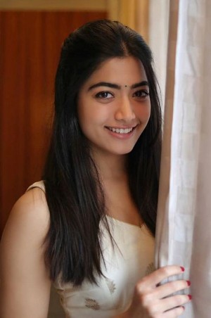 Rashmika Mandanna (aka) RashmikaMandanna