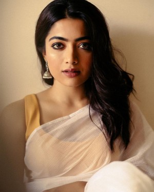 Rashmika Mandanna (aka) RashmikaMandanna