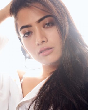 Rashmika Mandanna (aka) RashmikaMandanna