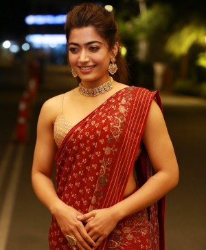 Rashmika Mandanna (aka) RashmikaMandanna