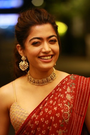 Rashmika Mandanna (aka) RashmikaMandanna