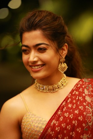 Rashmika Mandanna (aka) RashmikaMandanna