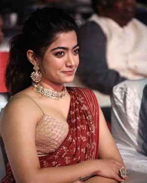 Rashmika Mandanna (aka) RashmikaMandanna