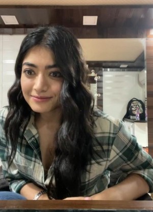 Rashmika Mandanna (aka) RashmikaMandanna